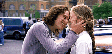 Patrick and Kat kissing in the parking lot in 10 Things I Hate About You