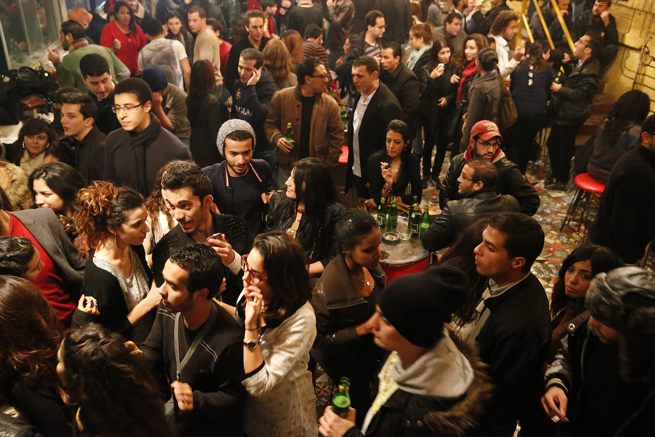 A crowded room of people