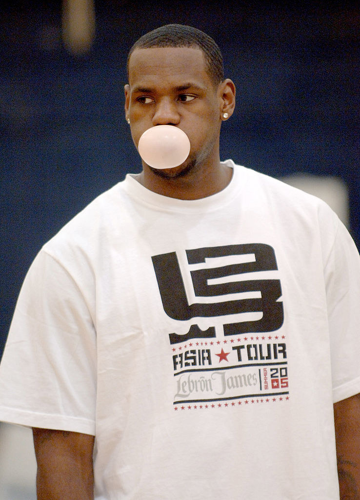 lebron james chewing gum