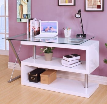 28 Desks For Small Spaces