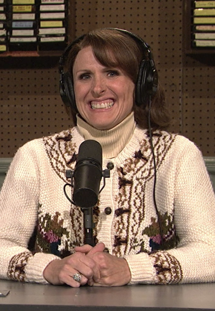 Shannon making a cameo as a radio host in 2010
