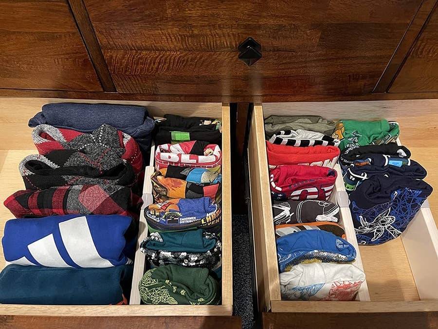 I moved in with my partner! There's limited drawer space (shout out to  NYC), so I used Marie Kondo's folding technique to organize my underwear  drawer in a gradient. : r/konmari