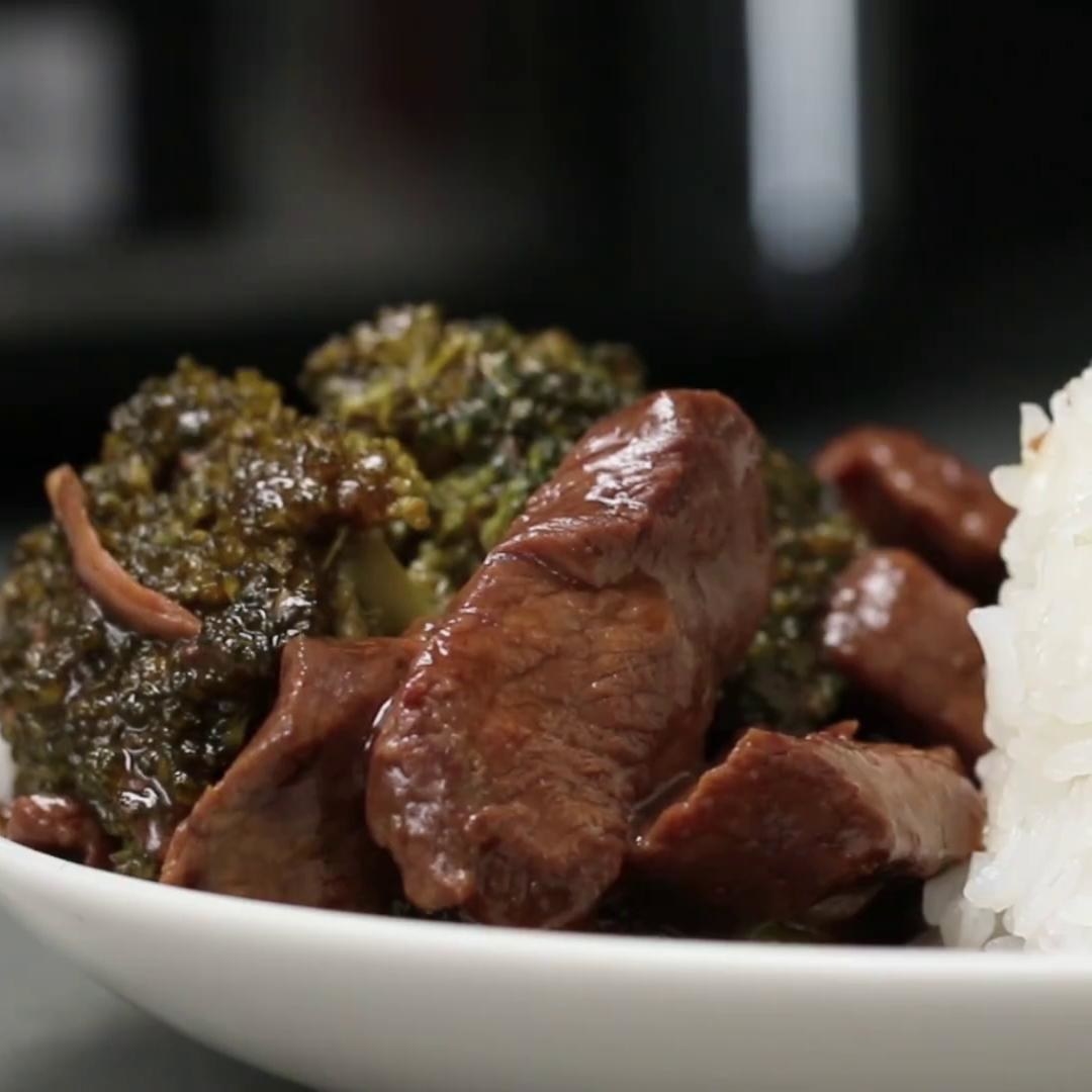 Slow Cooker Beef and Broccoli