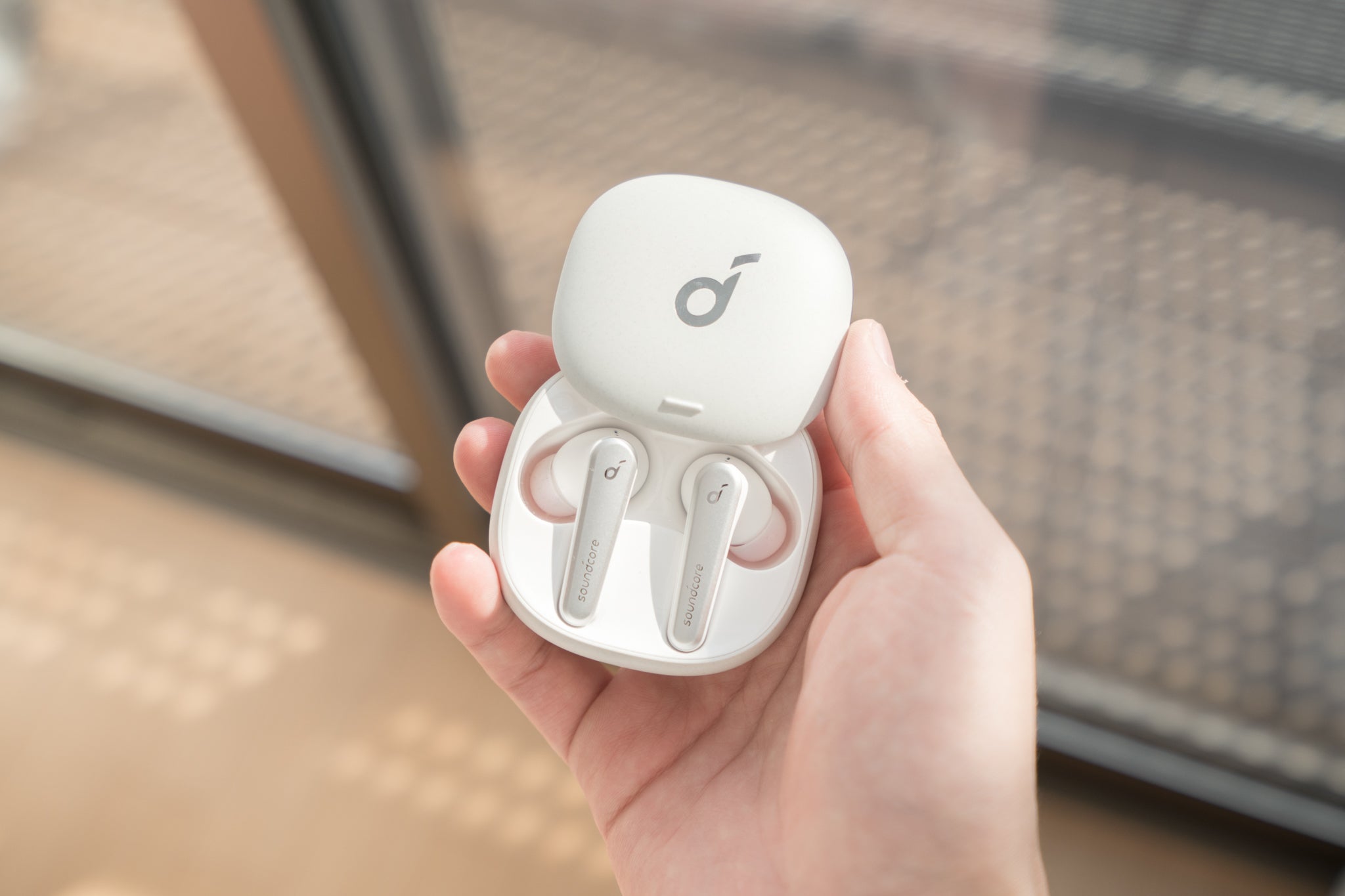 Anker ワイヤレスイヤホン original-797-1639105457-2.jpg?