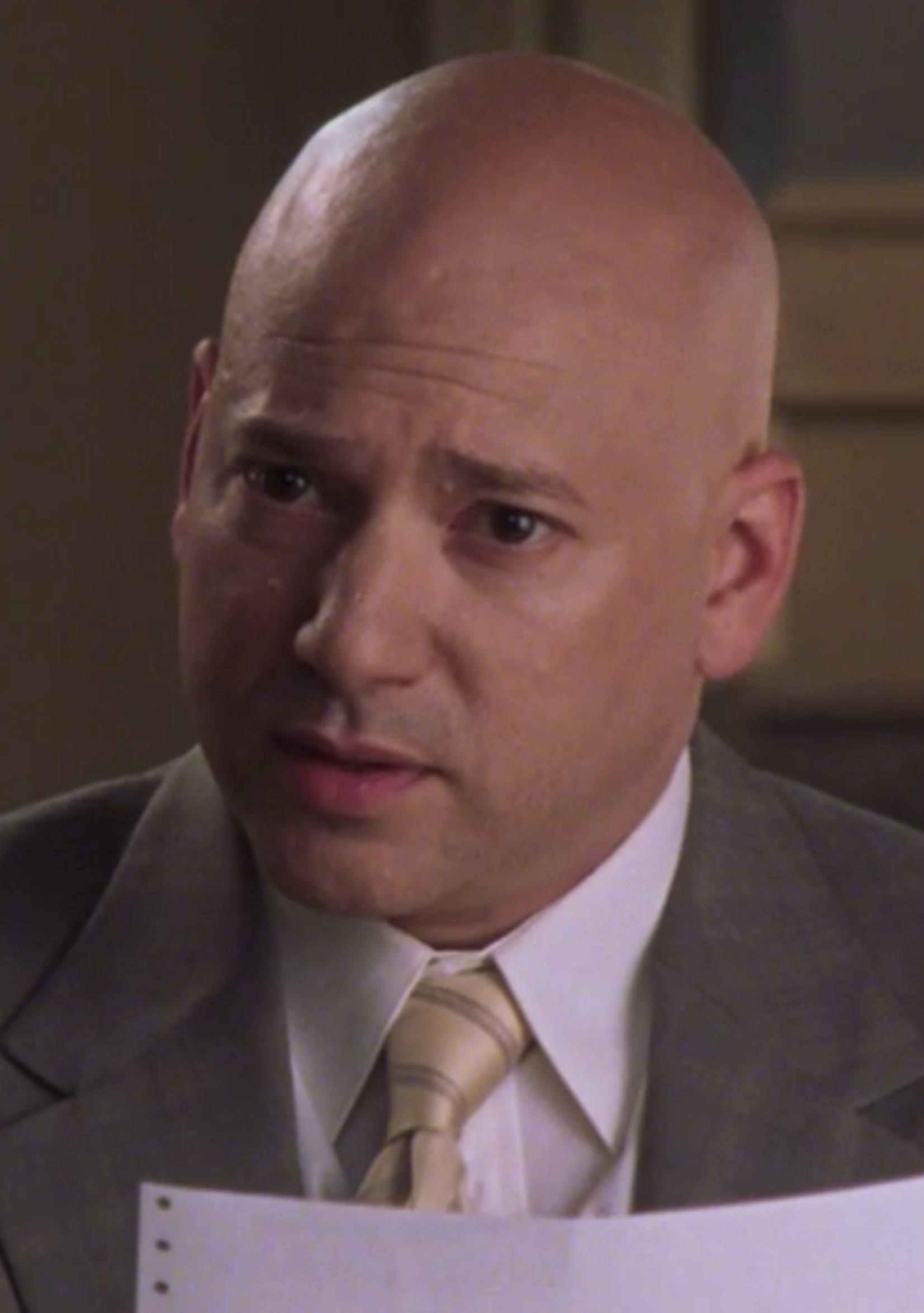 Handler looking angry in his first episode as Kristin Davis&#x27; lawyer