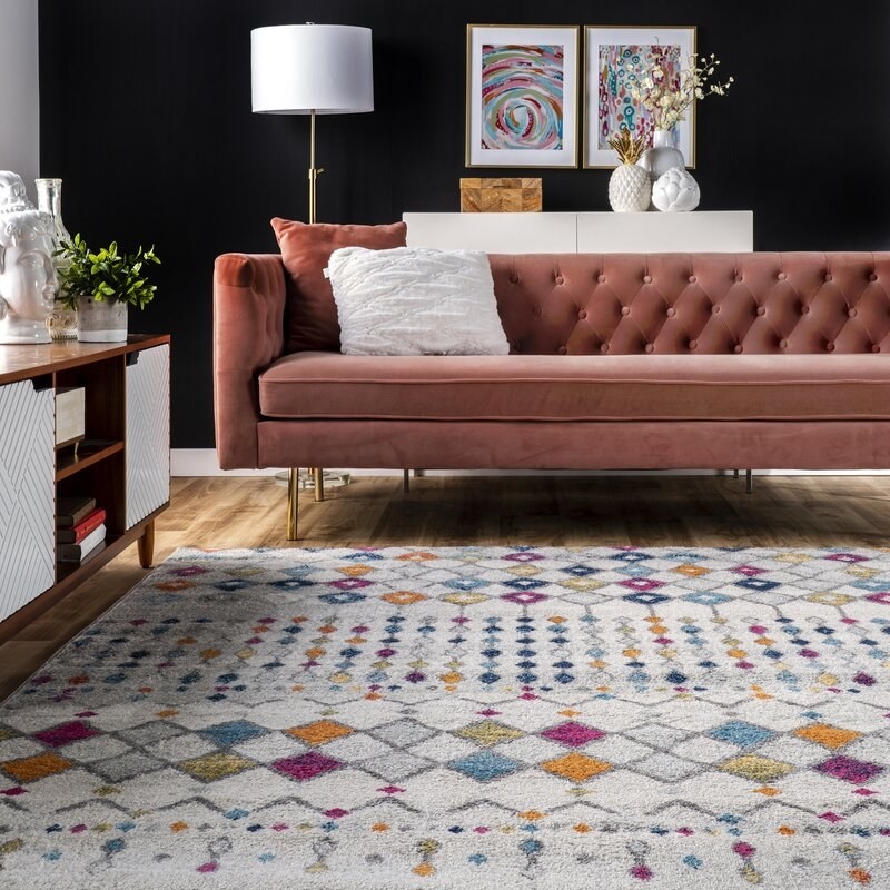 The geometric rug in a living room