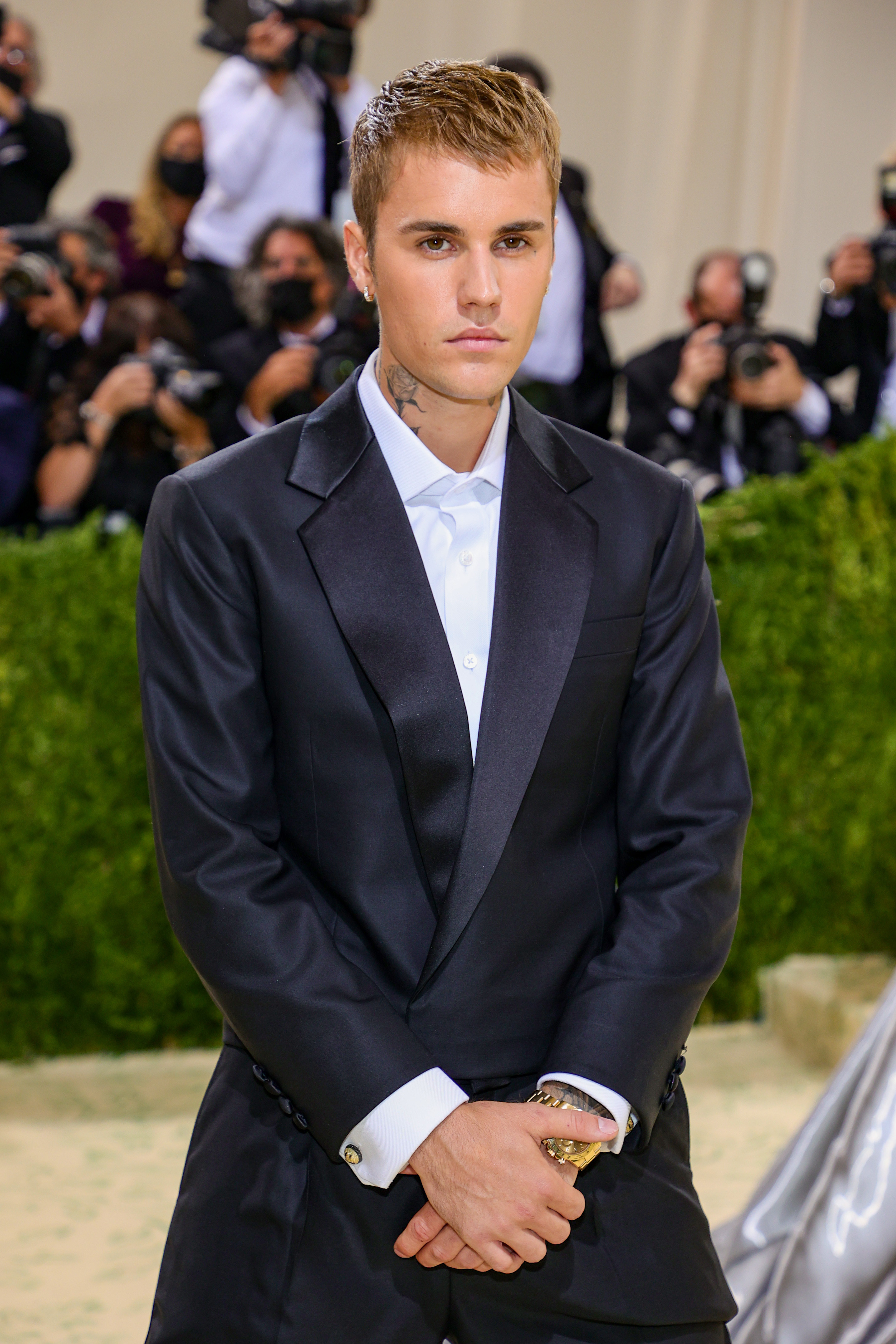 Justin Bieber poses at the 2021 Met Gala