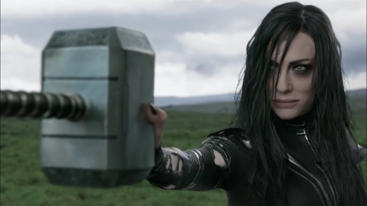 hela catches mjolnir with her right hand