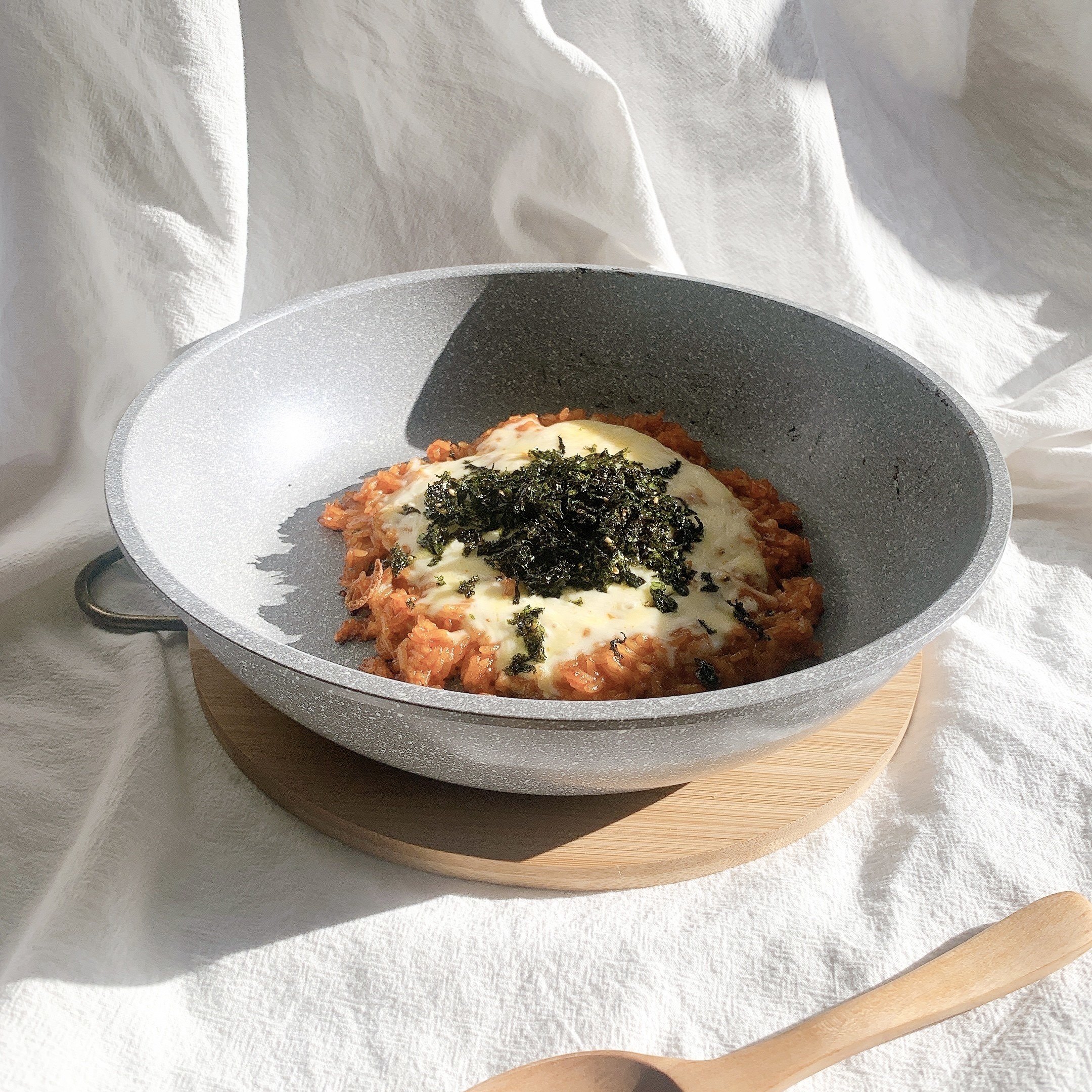 カインズのおすすめのキッチングッズ「取っ手が外せる ストーンマーブルフライパン」