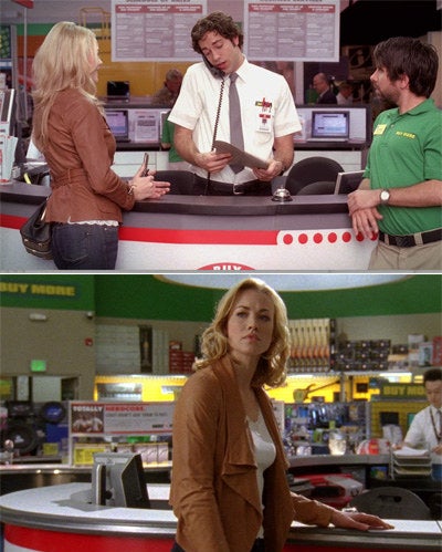 Sarah wearing the same brown jacket and jeans in the pilot episode and in the finale episode