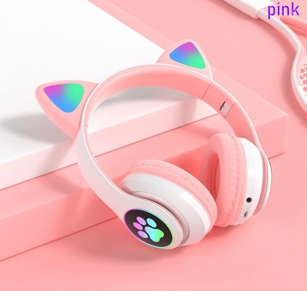 Audifonos en color rosa con orejitas de gato