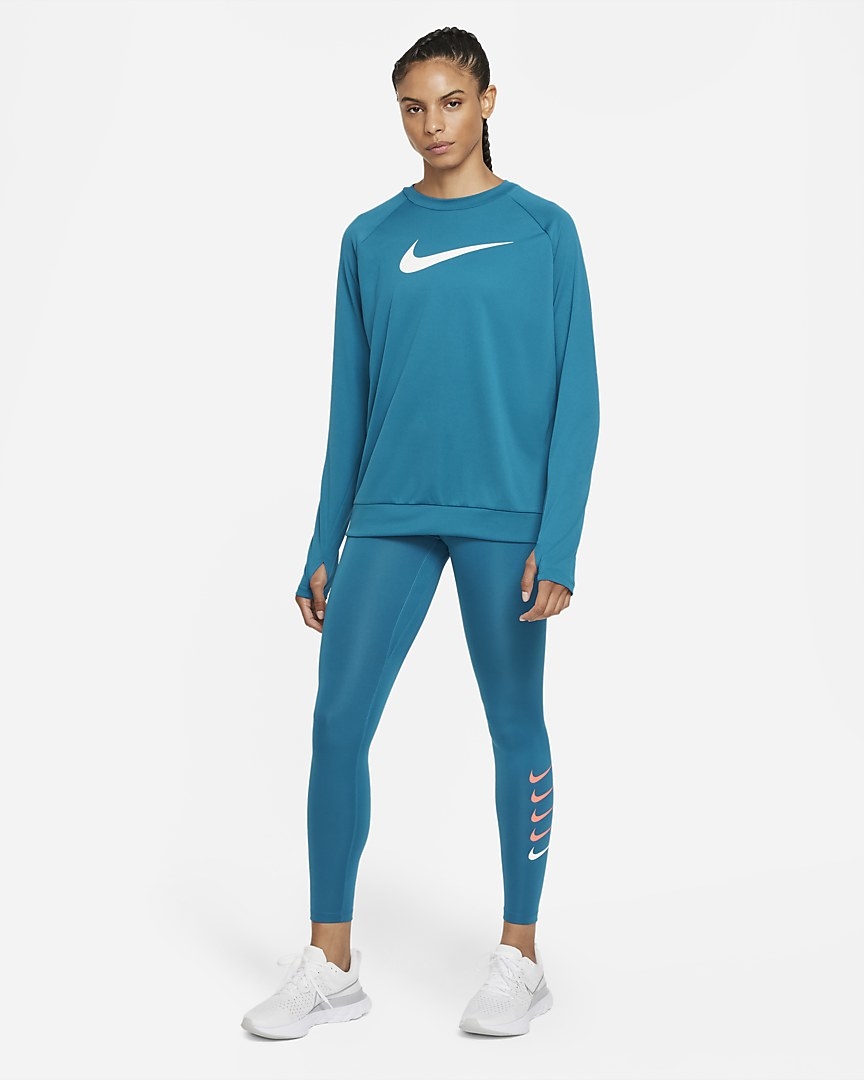 Model wearing the blue running crewneck with matching leggings