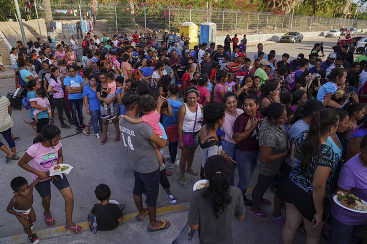 More Asylum-Seekers Forced To Wait In Mexico Under A Restarted Trump-Era Program - Vimarsana News