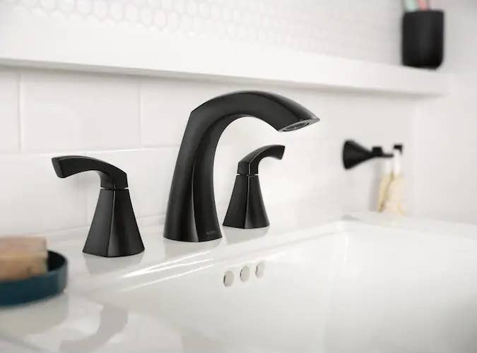 The faucet in the color Matte Black