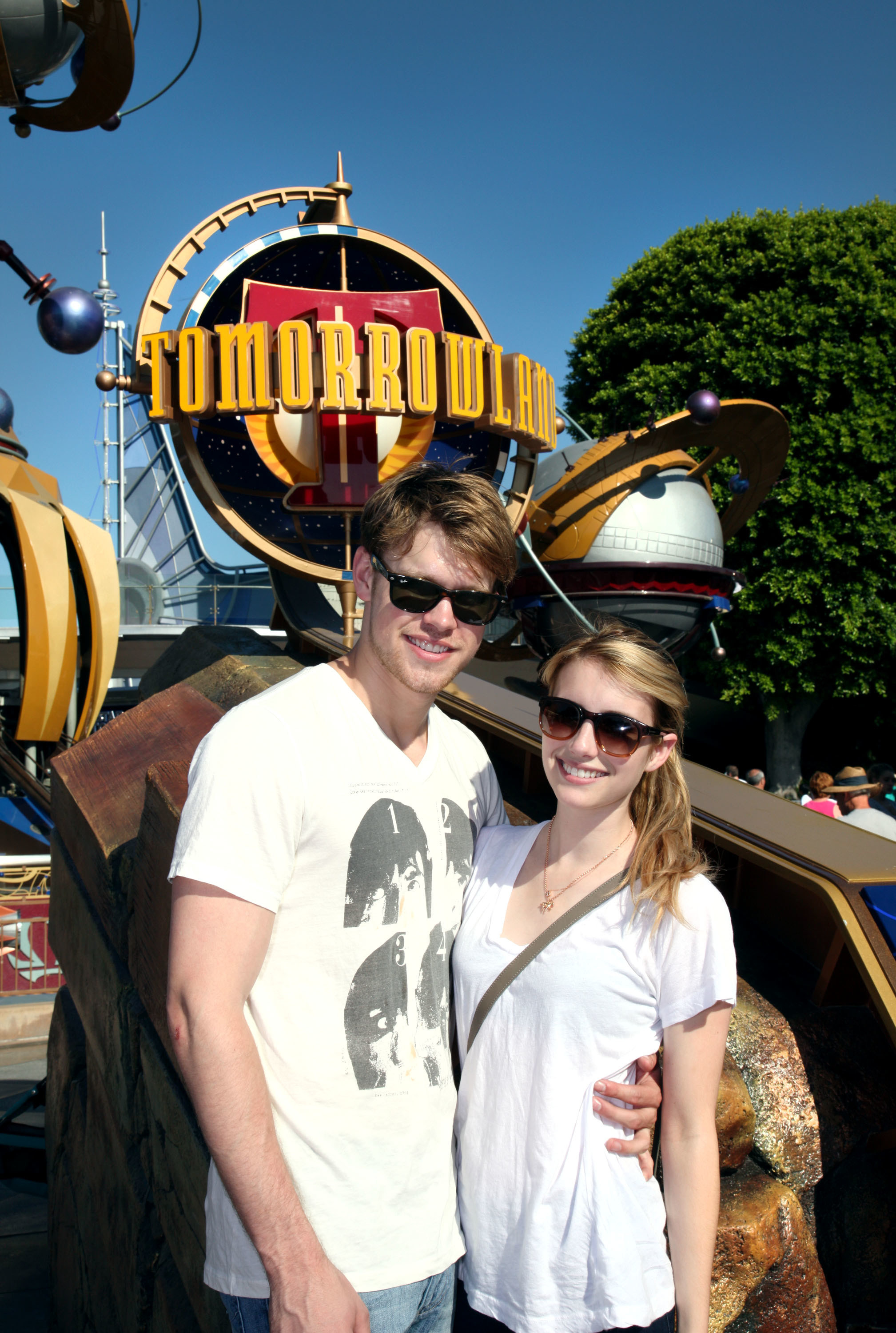 Chord Overstreet and Emma Roberts