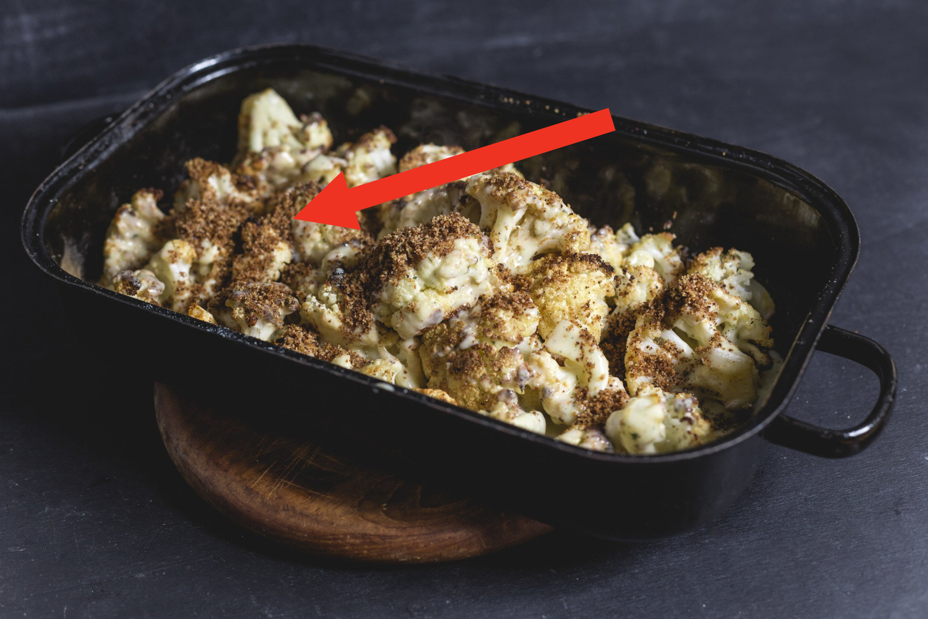 Casserole of baked cauliflower florets with breadcrumbs