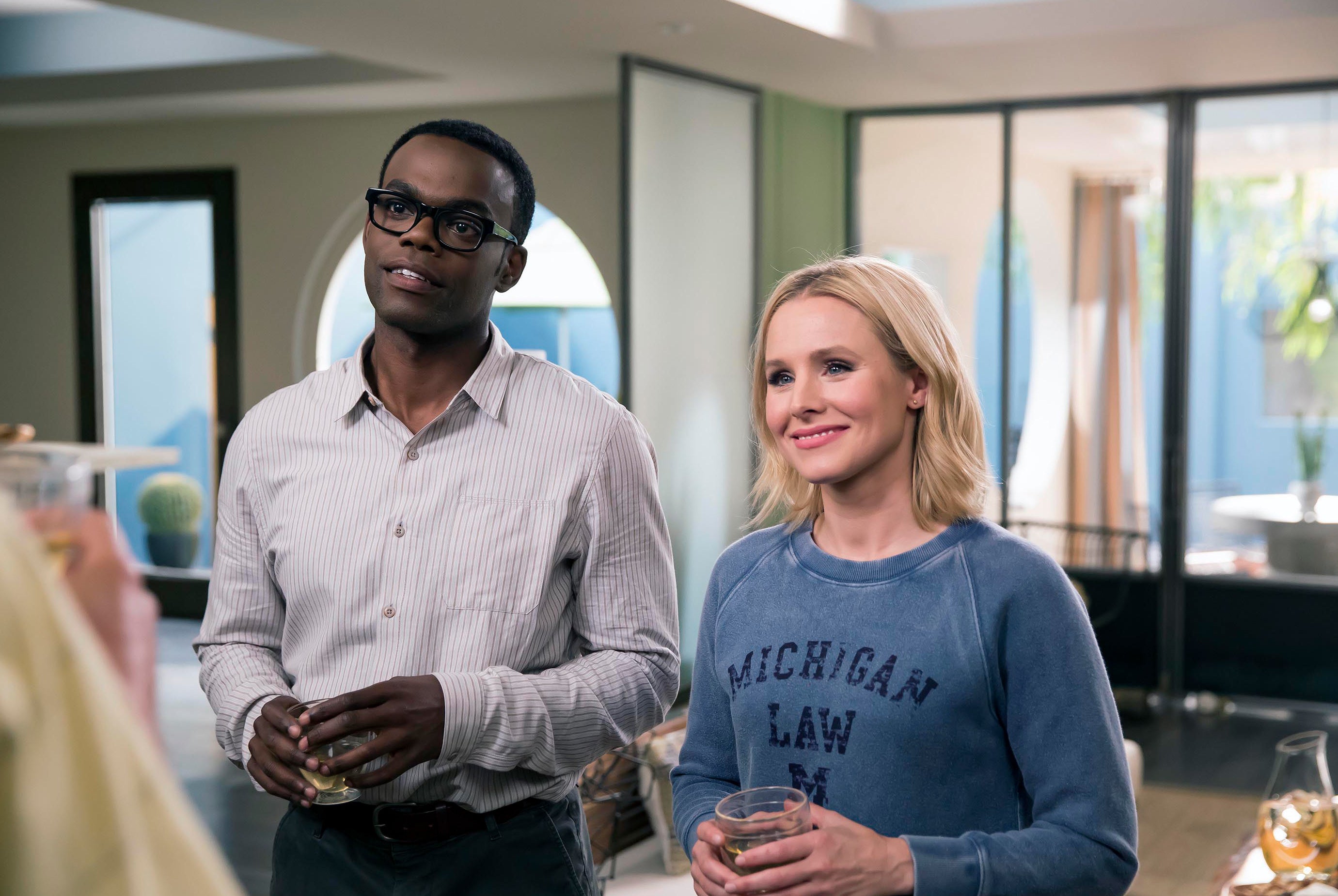 Eleanor and Chidi listen during a conversation in &quot;The Good Place&quot;