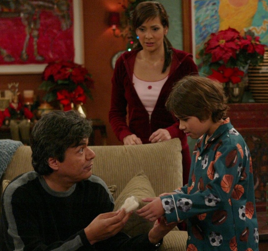 George tries to convince Max that Santa is real in &quot;Christmas Punch&quot;