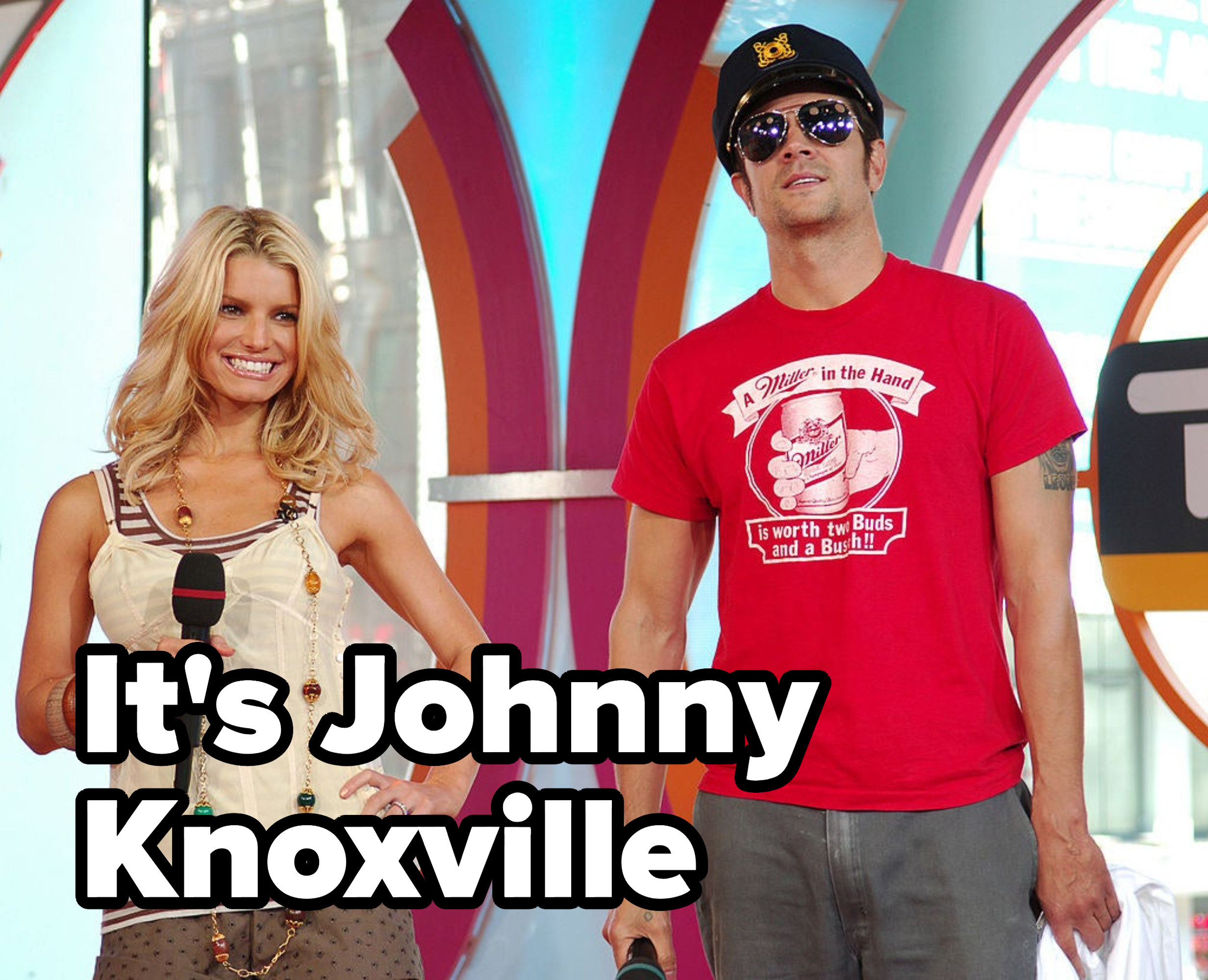 johnny knoxville is next to jessica simpson on TRL