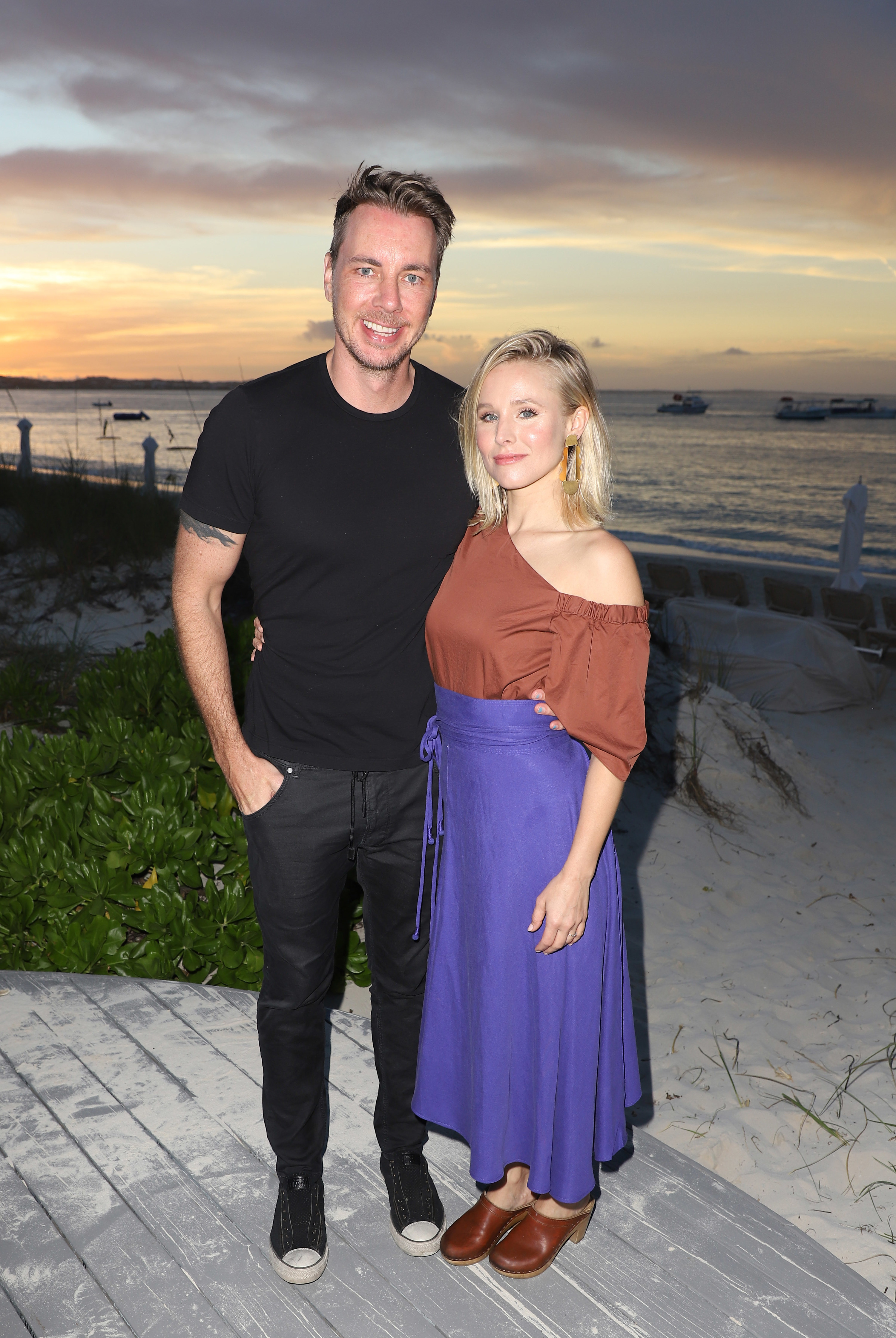 Dax Shepard and Kristen Bell pose as she vacations with her family