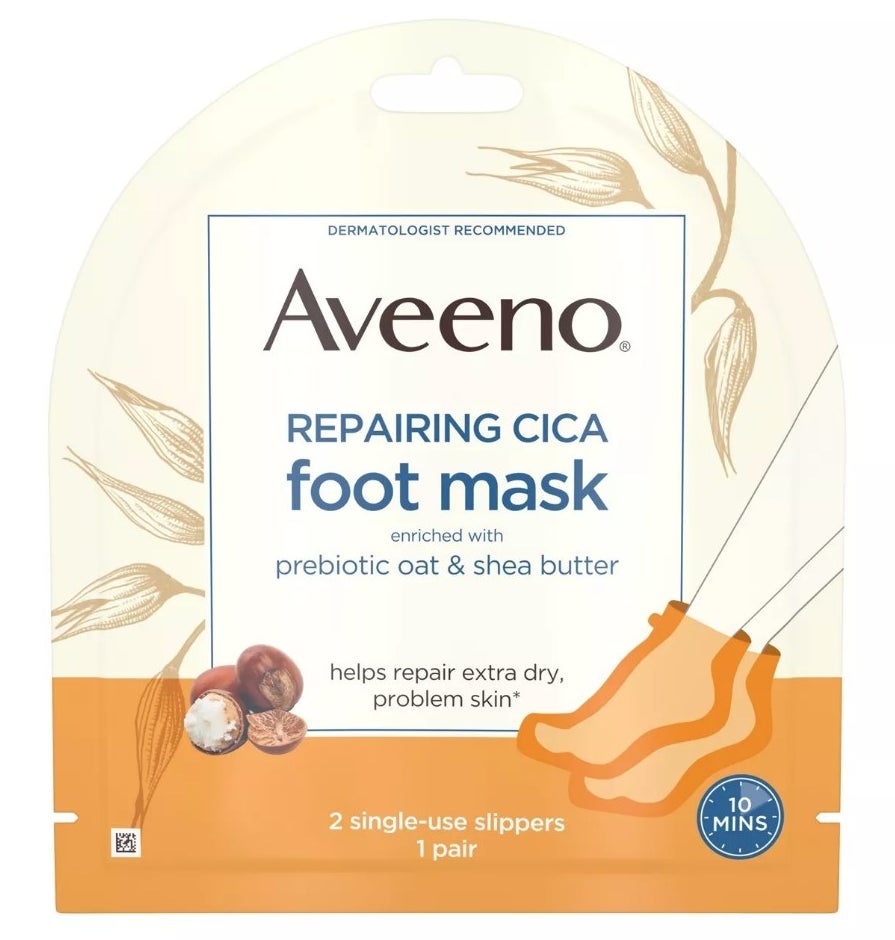 A repairing oat and shea butter foot mask