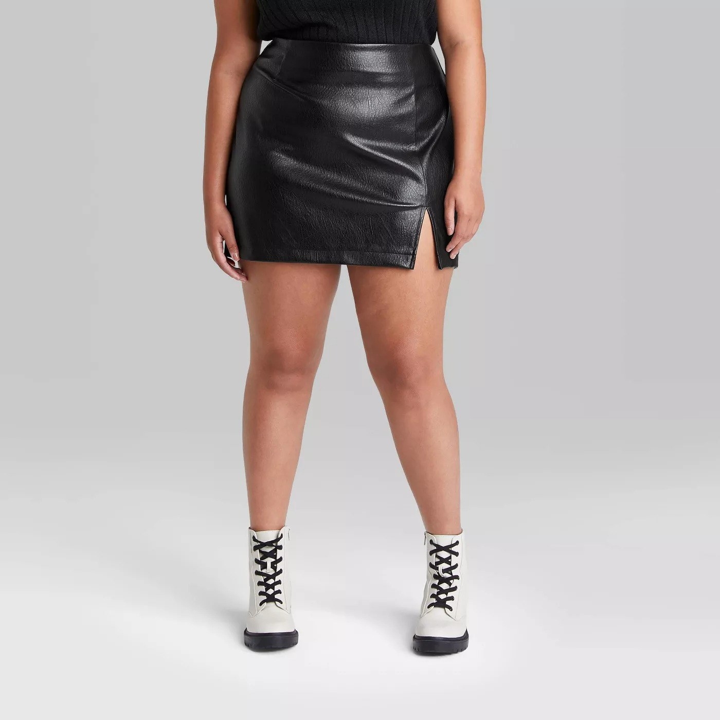 model wearing the skirt in black