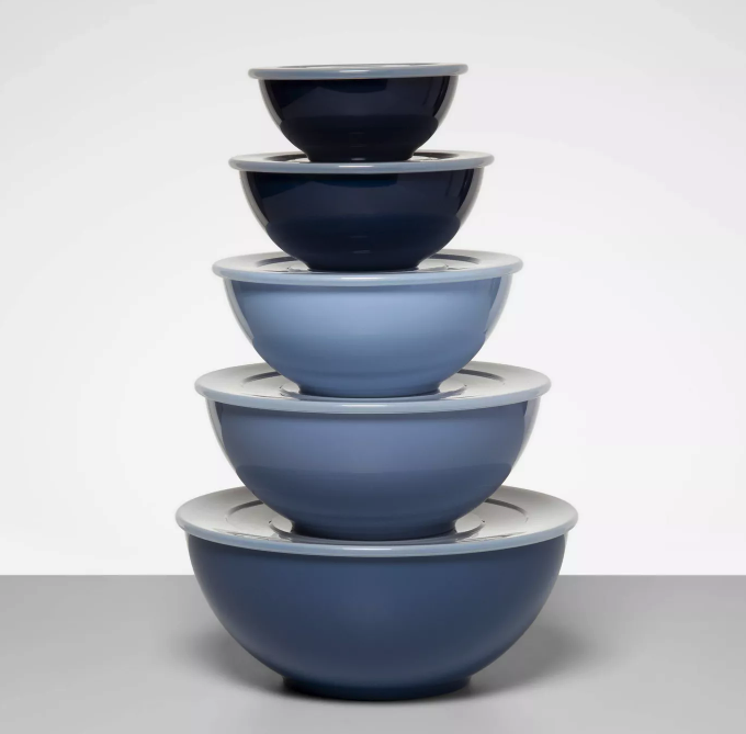 blue ombre mixing bowls stacked with lids