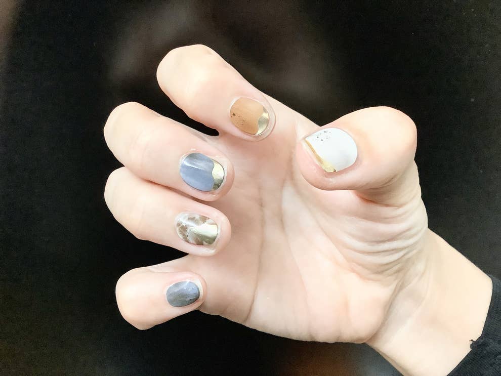 え ほんとにシールなの 3coinsの ネイルグッズ 貼るだけで手元が超カワイイ え ほんとにシールなの 3coinsの ネイルグッズ 貼るだけで手元が超カワイイ