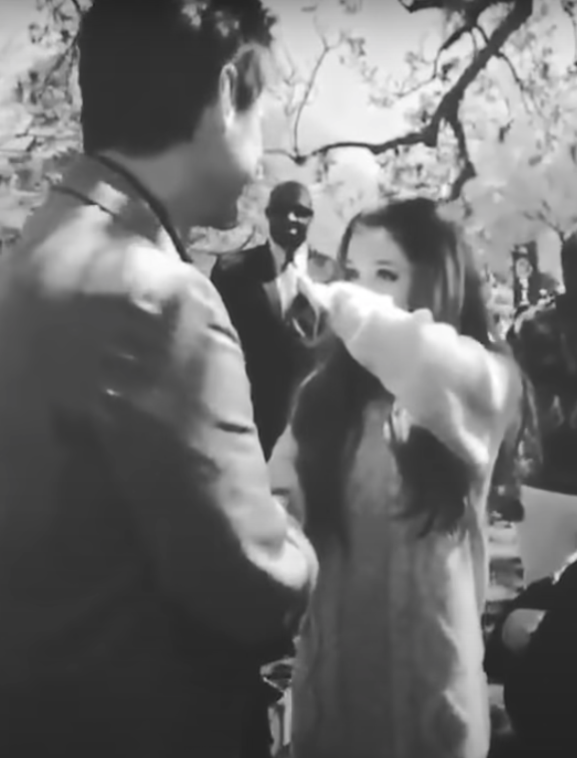 Ariana crying while meeting Jim Carrey