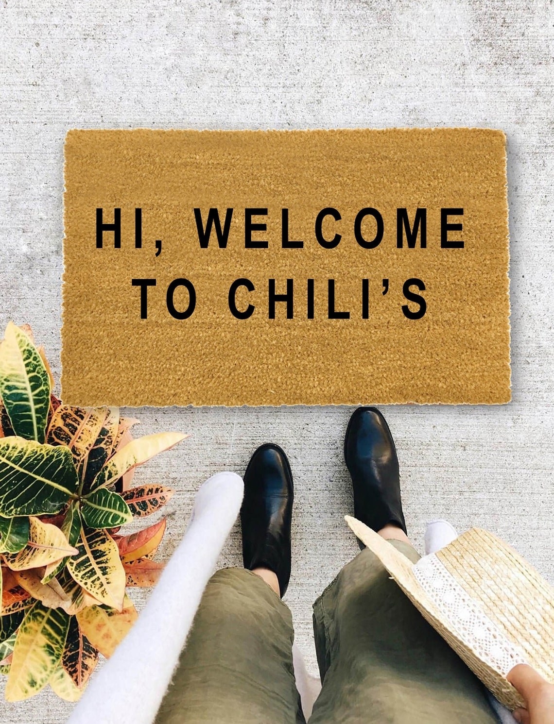 doormat that says hi welcome to chili&#x27;s