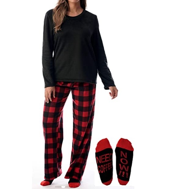 Conjunto de pijama en color rojo con negro para mujer