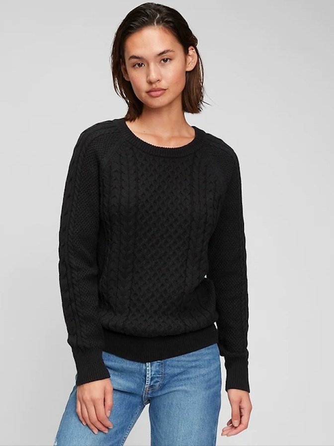 Model wearing sweater in color &quot;True black&quot;