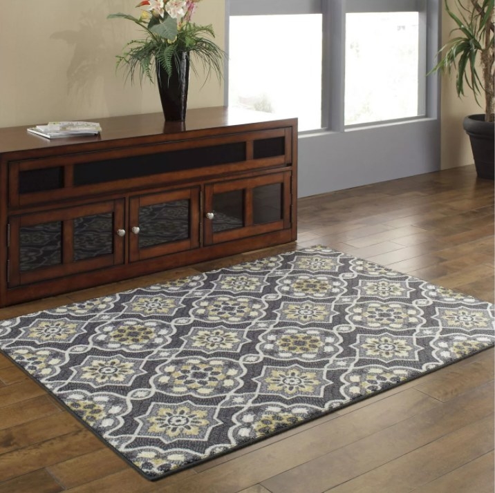 An image of a accent rug on a floor