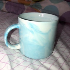 Reviewer image of the mug in blue