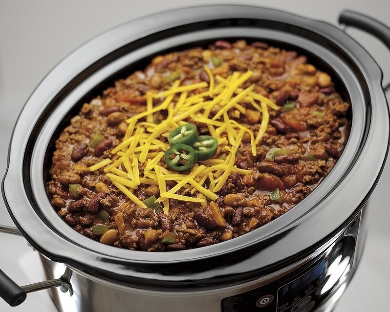 The slow cooker making chili
