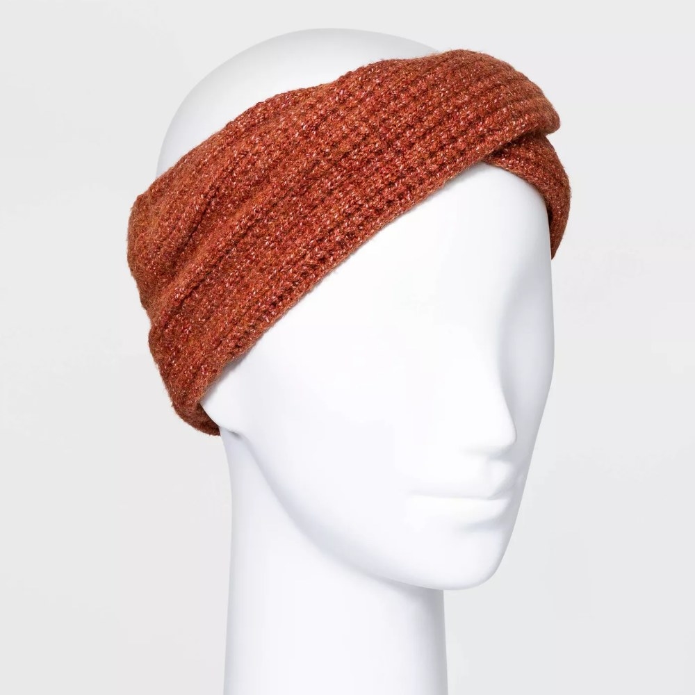 The headband in the color Rust