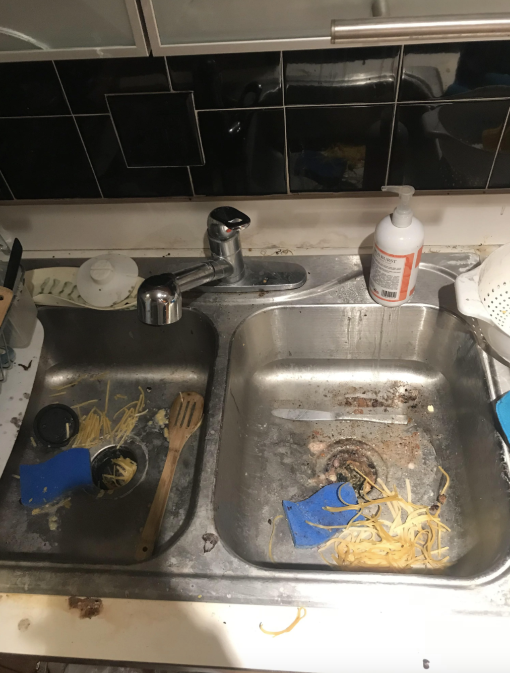 My roommate dosen't dry the dishes : r/mildlyinfuriating