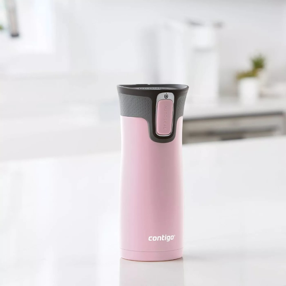 The travel mug in the color Millennial Pink