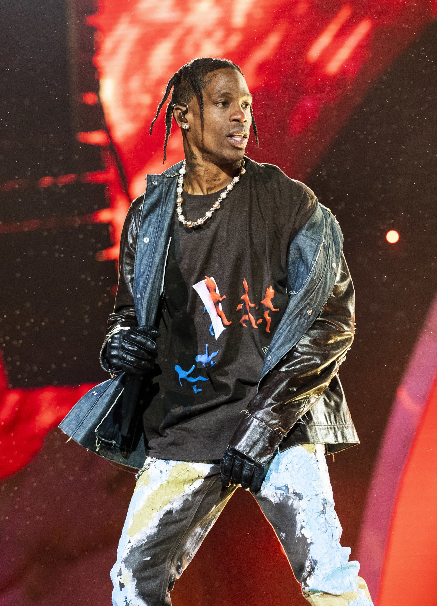 Travis Scott Denies Legal Liability In The Astroworld Tragedy, Requests ...