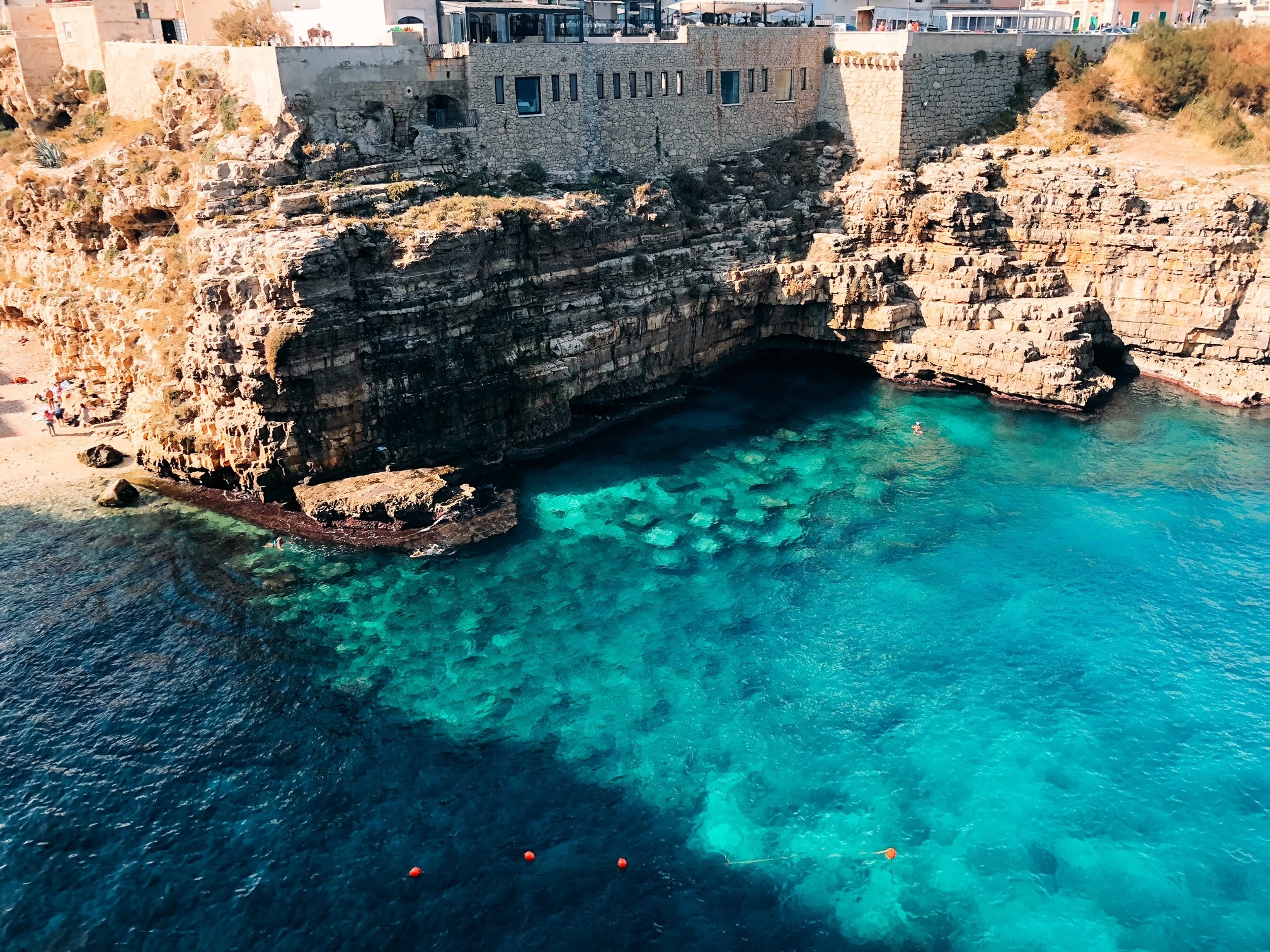 Sea in Polignano a Mare