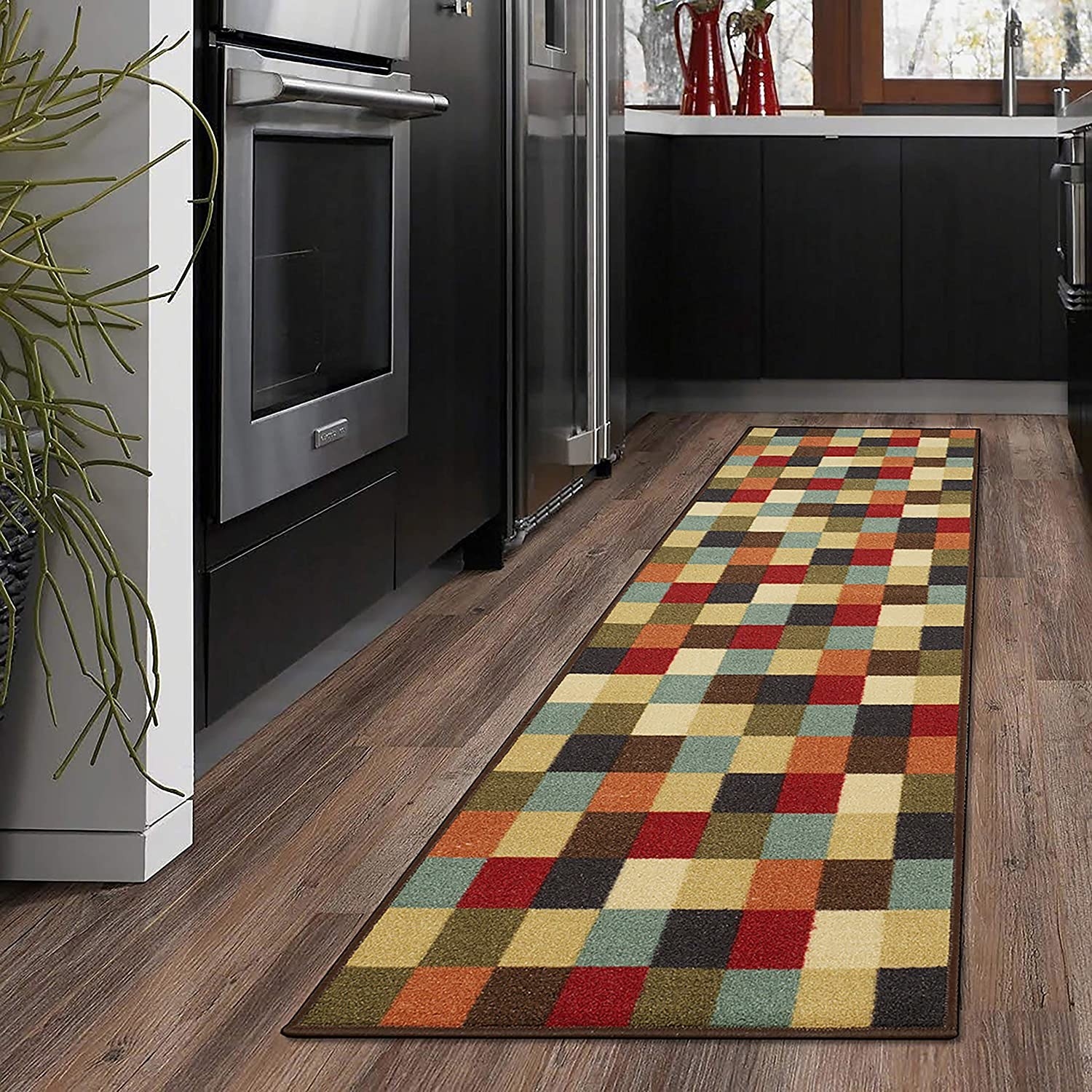 tapete multicolor para la cocina con diseño de cuadros