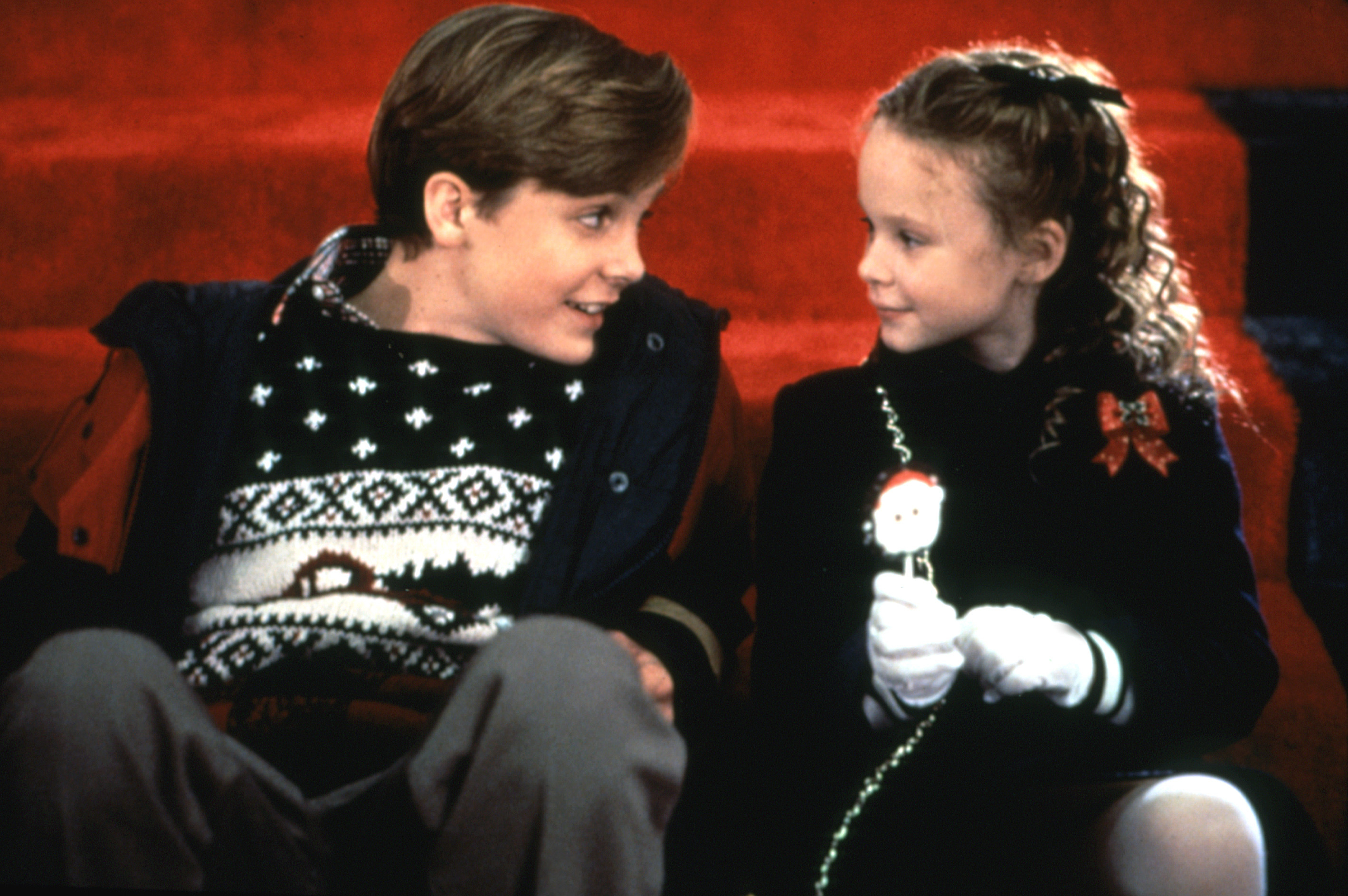 Ethan Embry and Thora Birch have a conversation in &quot;All I Want for Christmas&quot;