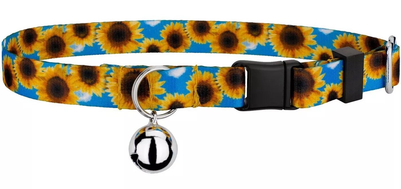 The sunflower cat collar