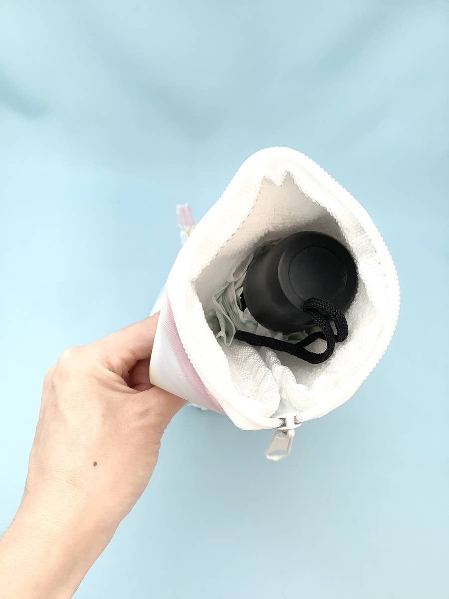 マジで天才だと思った フライングタイガーの 便利すぎる傘カバー 雨の日が快適になったよ