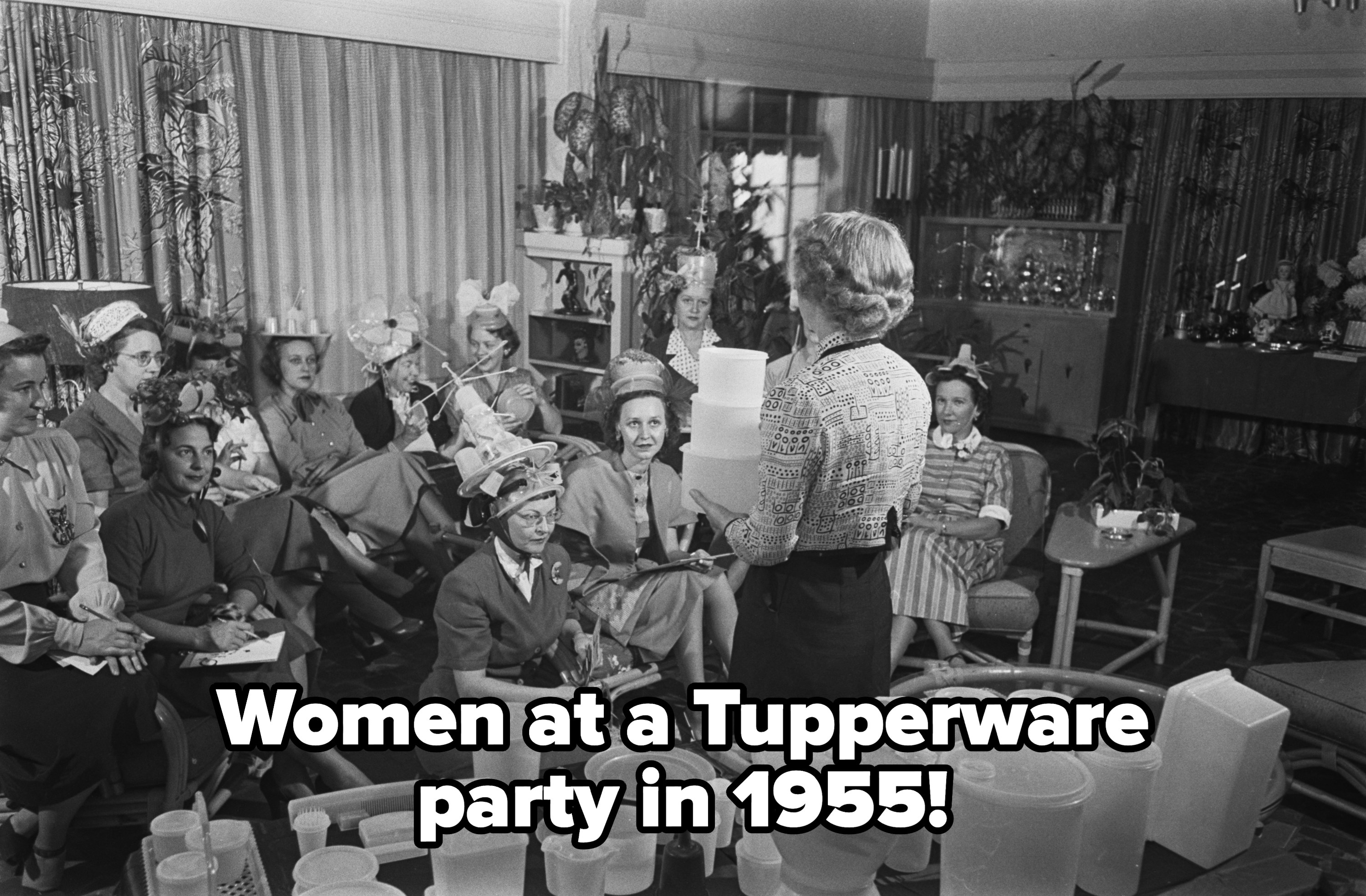 Women at a tupperware party in 1955