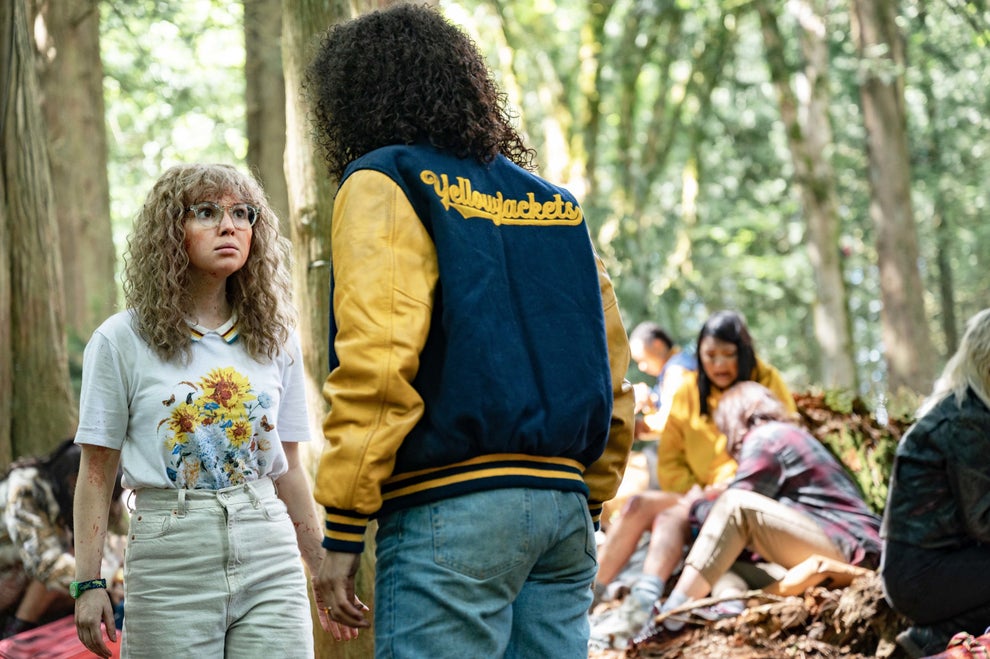 Yellowjackets 17 Reasons You Need To Watch It