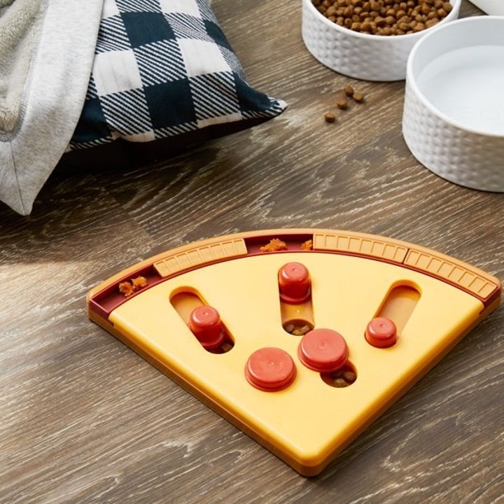 pizza slice-shaped treat puzzle