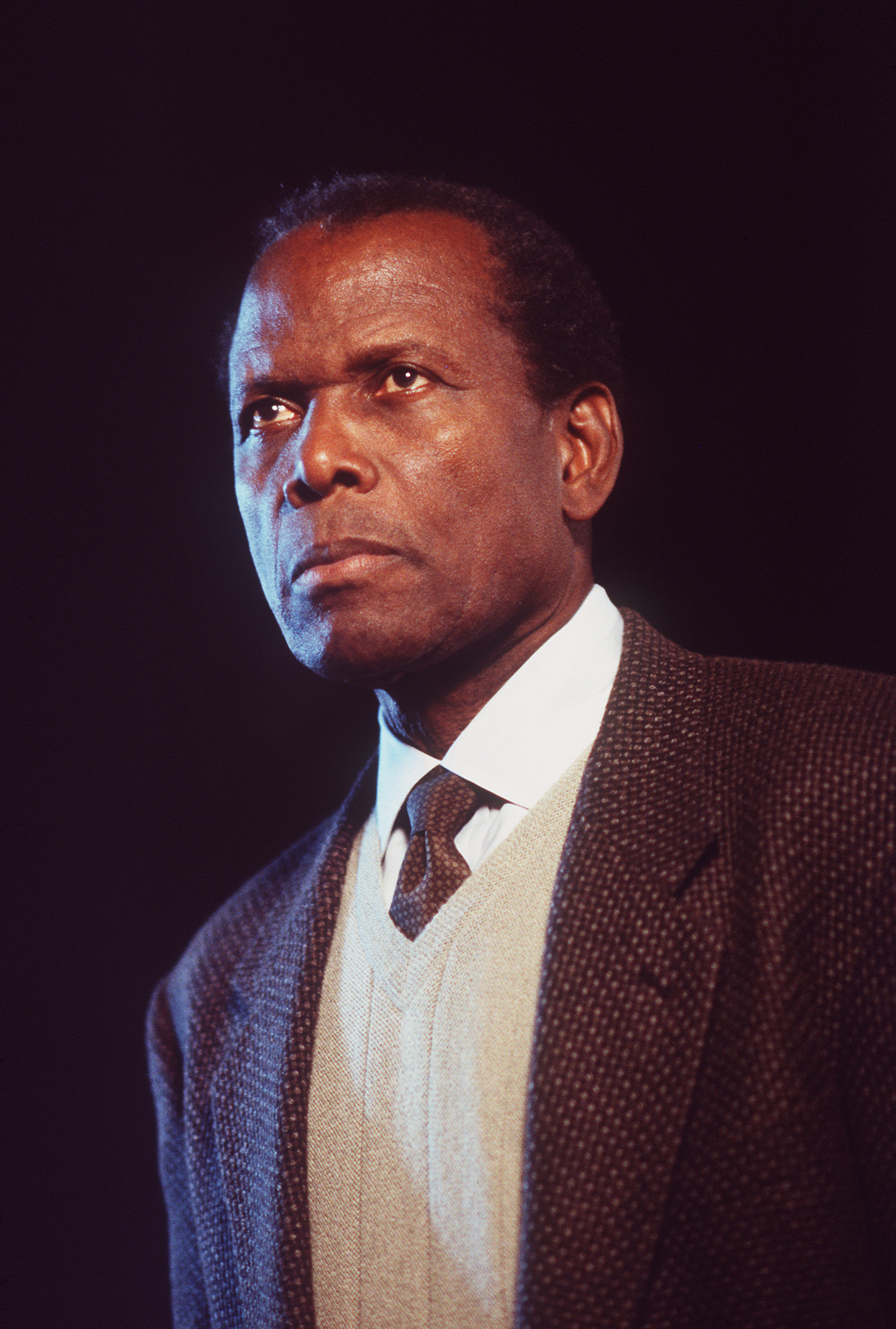 Poitier looks in the distance