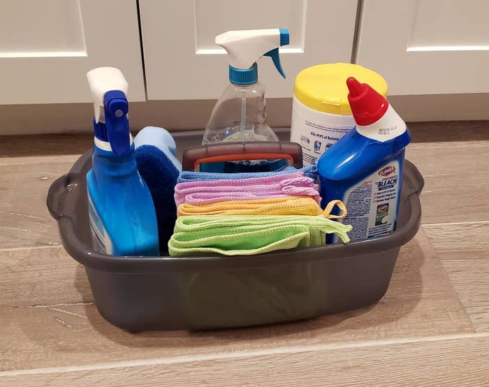 How I Set Up a Bathroom Cleaning Caddy to Make Cleaning Easier 