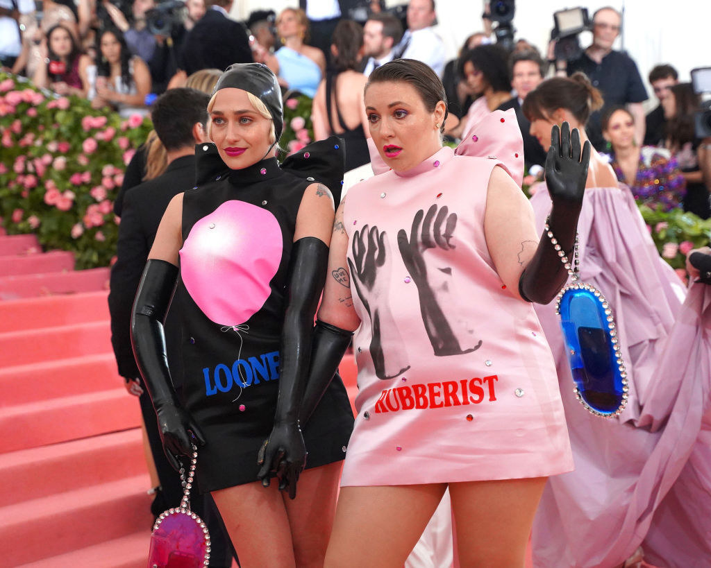 Jemima Kirke and Lena posing at the Met Gala